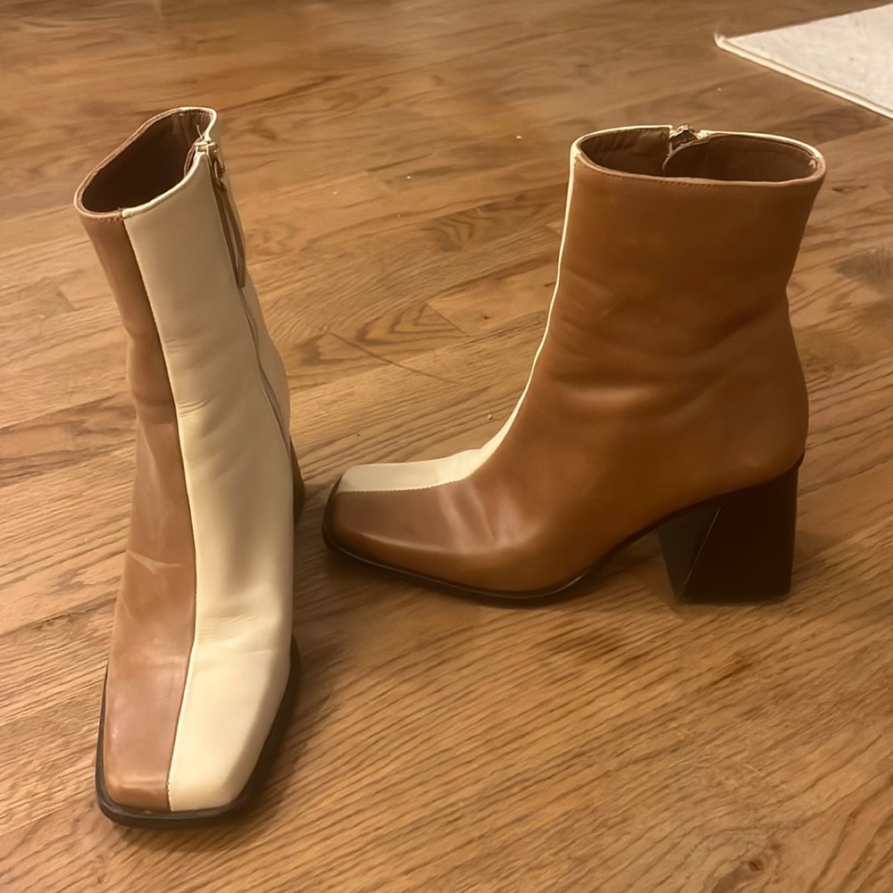 Alohas two toned brown leather boots